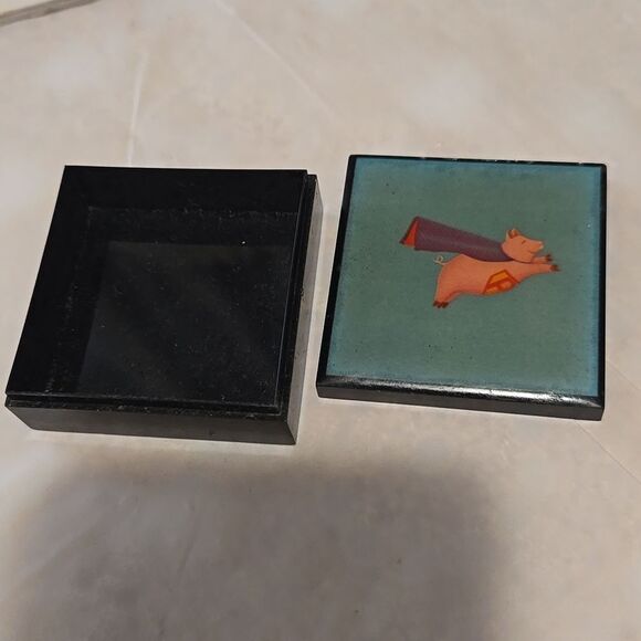 VTG Estate Sale Pig Trinket Box! Unique! 2x2 - Picture 8 of 9